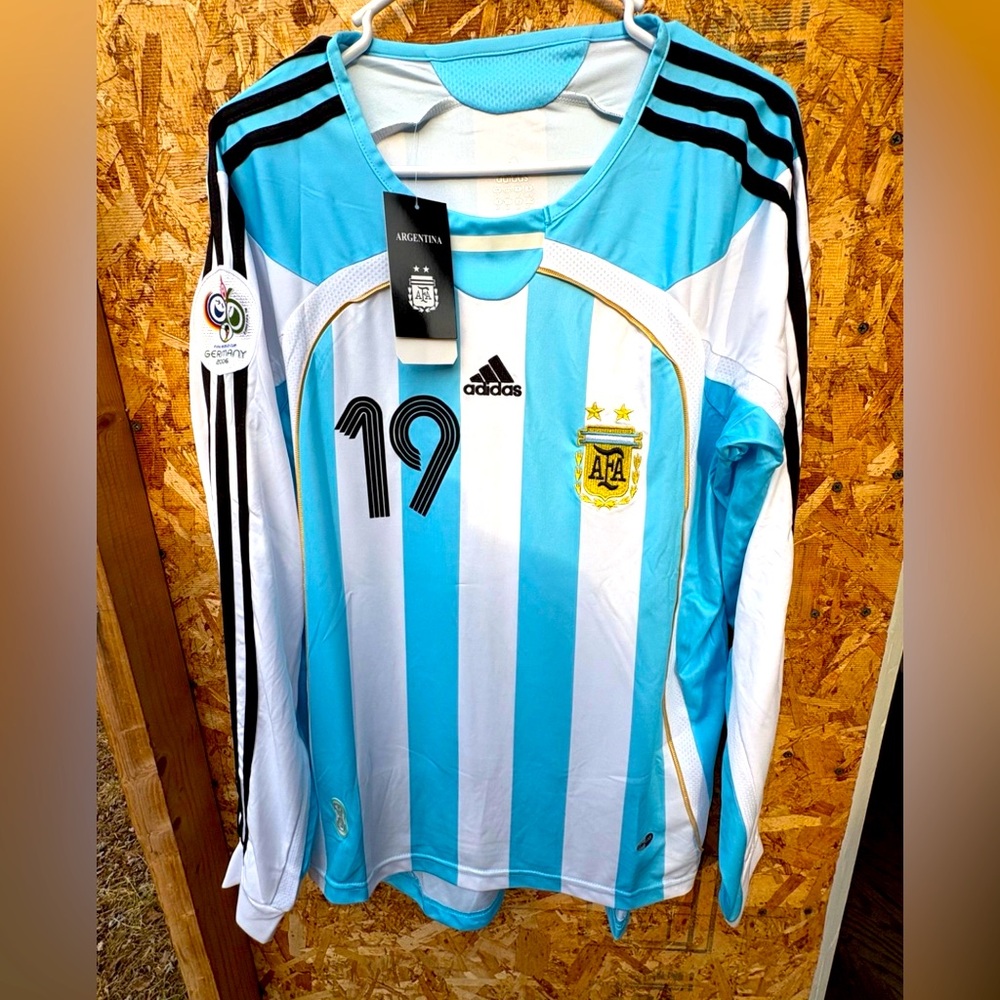 2006 Argentina World Cup Lionel Messi jersey - Size L Number #19